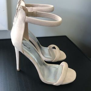 Qupid heels ♥️